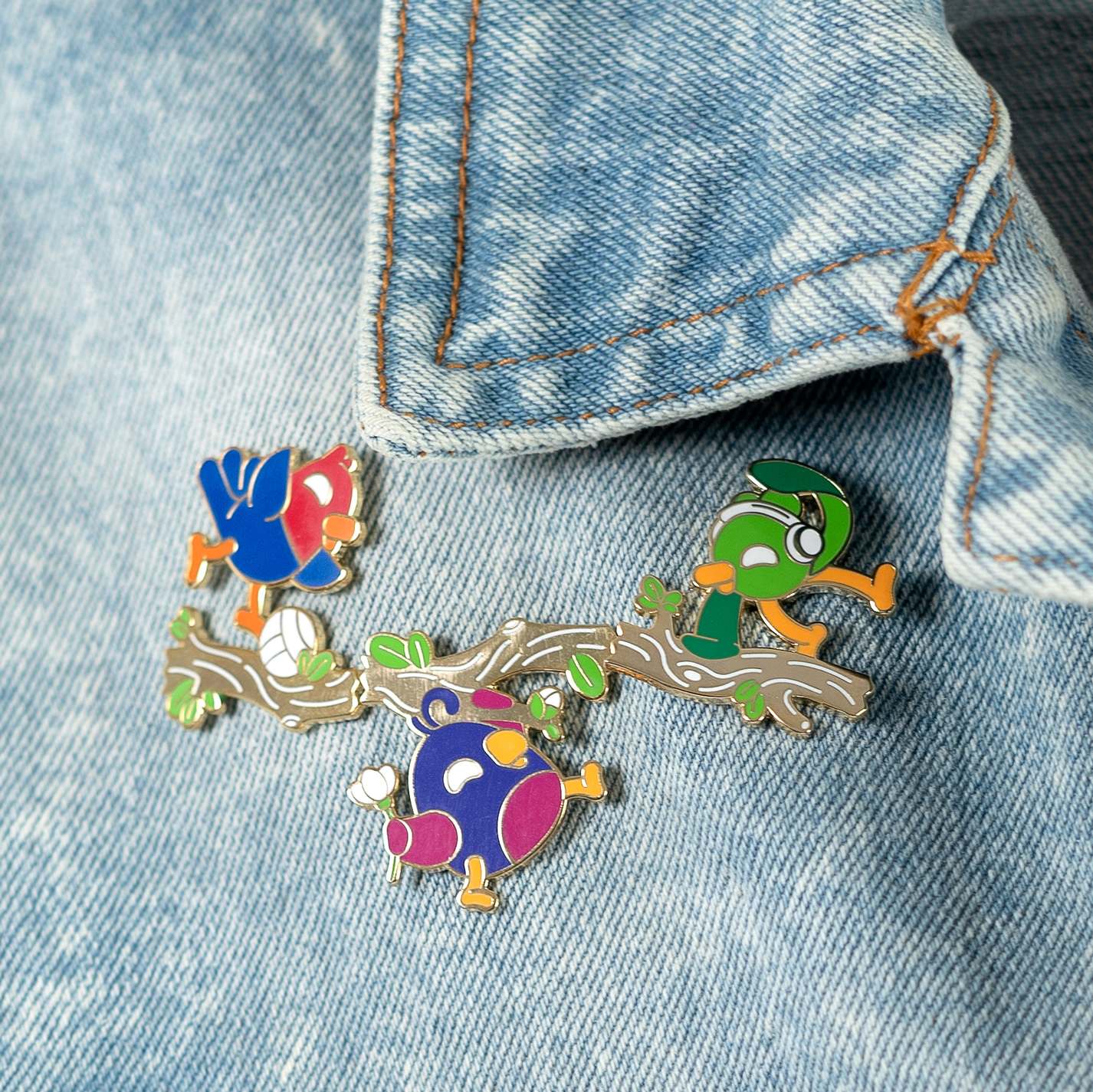 Chill Birb Enamel Pin - Image 4